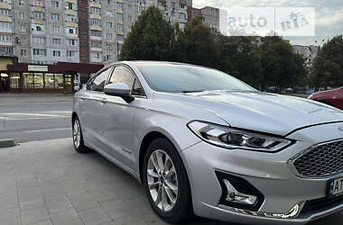 Седан Ford Fusion 2019 в Ивано-Франковске