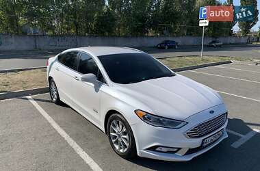 Седан Ford Fusion 2017 в 