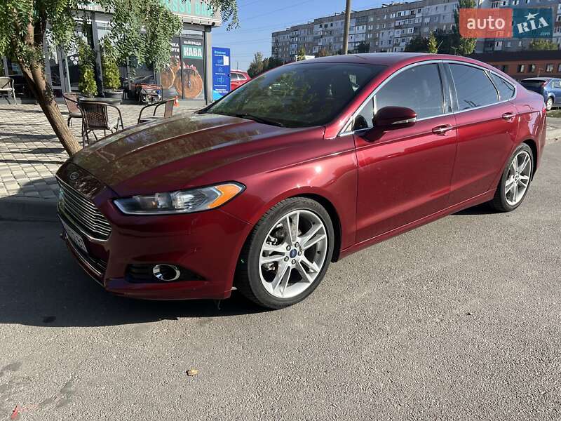 Седан Ford Fusion 2015 в Кропивницком