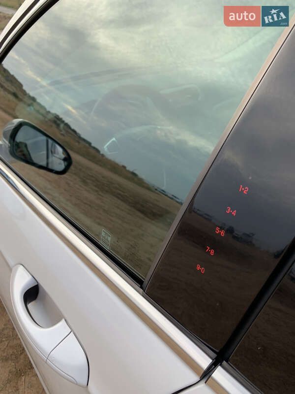 Седан Ford Fusion 2013 в Одесі