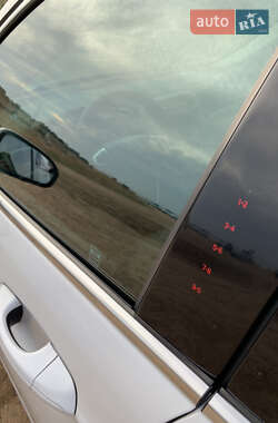 Седан Ford Fusion 2013 в 