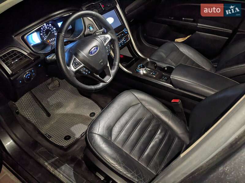 Седан Ford Fusion 2016 в Ірпені