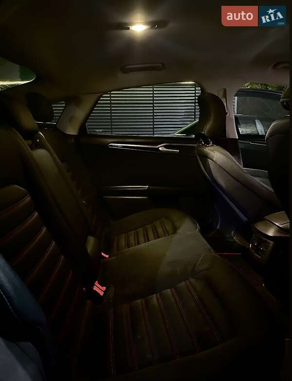 Седан Ford Fusion 2015 в Запоріжжі