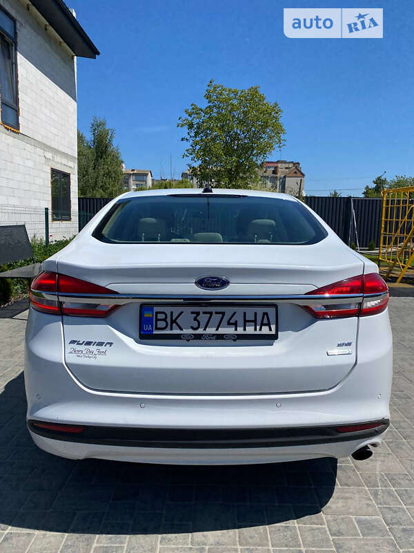 Седан Ford Fusion 2016 в Здолбунове