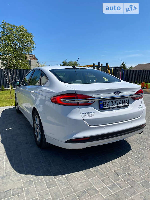 Седан Ford Fusion 2016 в Здолбунове