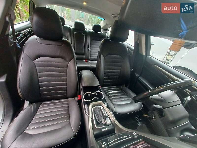 Седан Ford Fusion 2013 в Львове