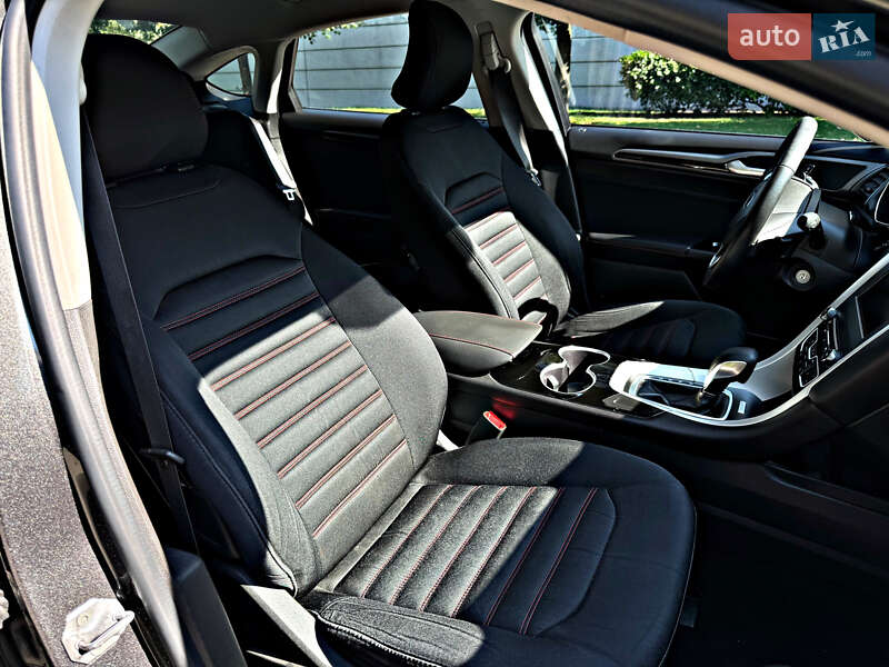 Седан Ford Fusion 2016 в Киеве