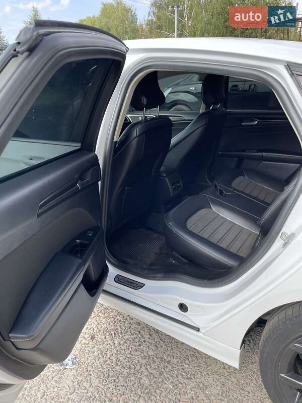 Седан Ford Fusion 2018 в Києві