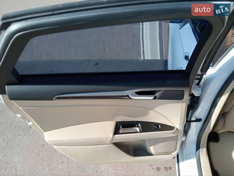 Седан Ford Fusion 2016 в Житомире