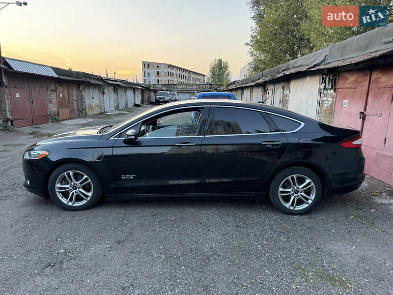 Седан Ford Fusion 2015 в Киеве фото 2 Седан Ford Fusion 2015 в Киеве
