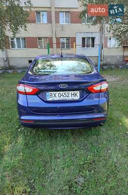 Седан Ford Fusion 2014 в 