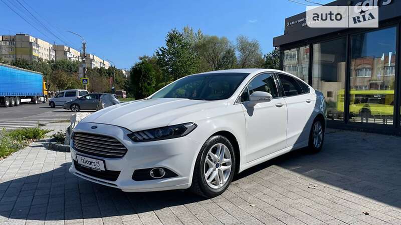 Седан Ford Fusion 2015 в Львове
