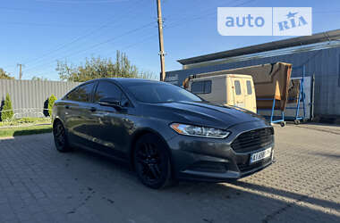 Седан Ford Fusion 2015 в Ружине