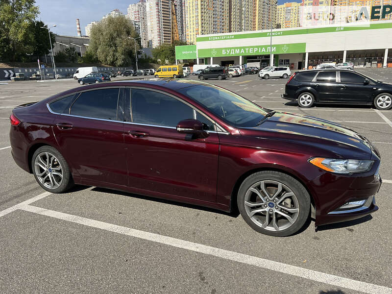 Седан Ford Fusion 2016 в Рівному