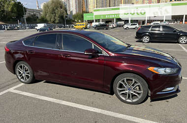 Седан Ford Fusion 2016 в 