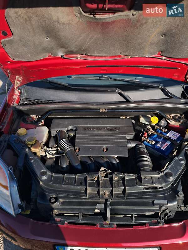 Хетчбек Ford Fusion 2003 в Безлюдівці