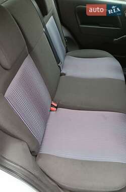 Хэтчбек Ford Fusion 2011 в Новых Санжарах