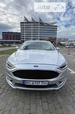 Седан Ford Fusion 2017 в Львові