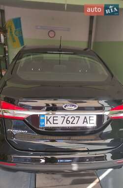 Седан Ford Fusion 2017 в Каменском