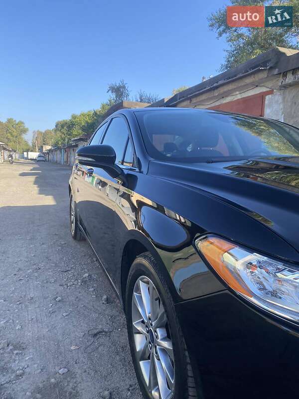 Седан Ford Fusion 2017 в Каменском