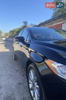 Седан Ford Fusion 2017 в 