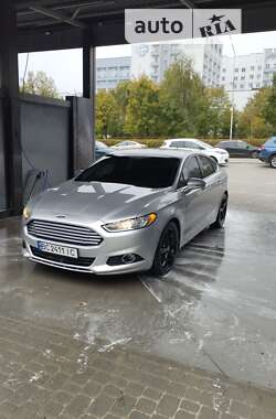 Седан Ford Fusion 2015 в Львові