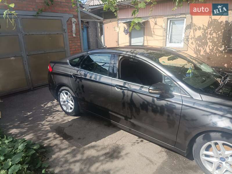 Седан Ford Fusion 2014 в Харкові