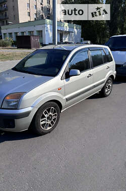 Хэтчбек Ford Fusion 2006 в Киеве