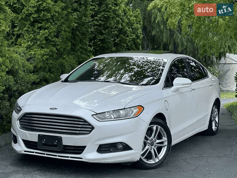 Седан Ford Fusion 2016 в Ужгороде