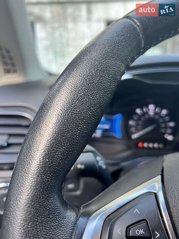 Седан Ford Fusion 2019 в Днепре