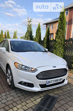 Седан Ford Fusion 2015 в Моршине