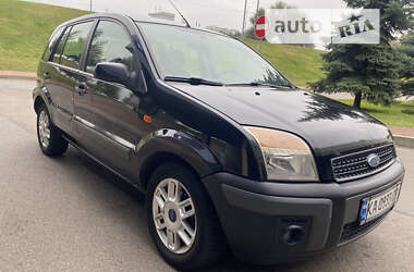 Хэтчбек Ford Fusion 2008 в Киеве