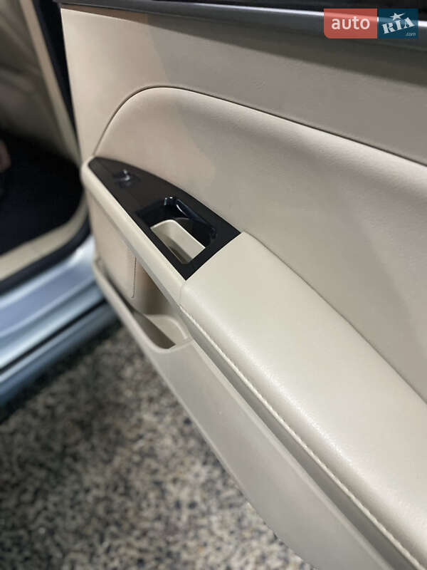 Седан Ford Fusion 2013 в Одесі