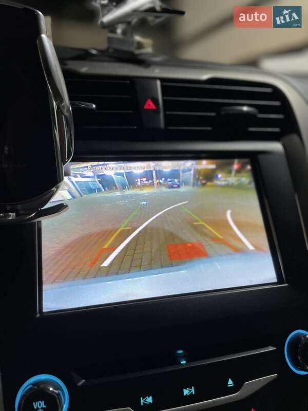 Седан Ford Fusion 2013 в Одесі