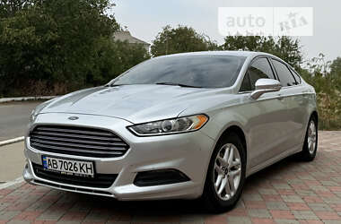 Седан Ford Fusion 2013 в Бершади