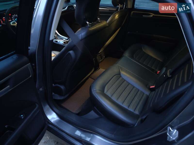 Седан Ford Fusion 2014 в Сумах