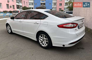 Седан Ford Fusion 2015 в Києві