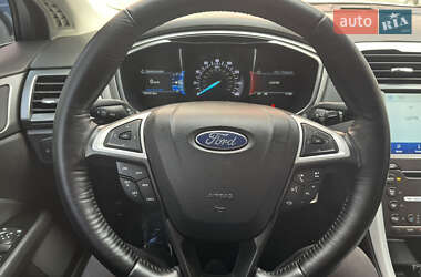 Седан Ford Fusion 2015 в Києві