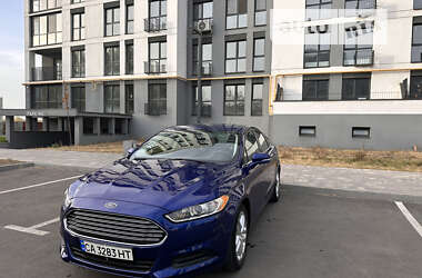 Седан Ford Fusion 2016 в Черкасах