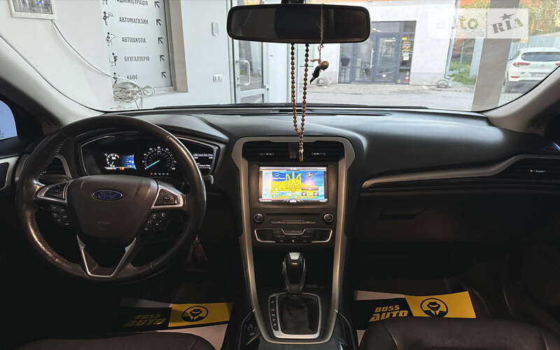 Седан Ford Fusion 2015 в Шептицькому