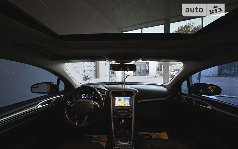 Седан Ford Fusion 2015 в Шептицькому