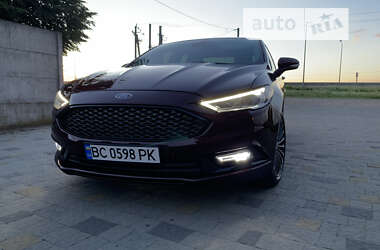 Седан Ford Fusion 2016 в Львові