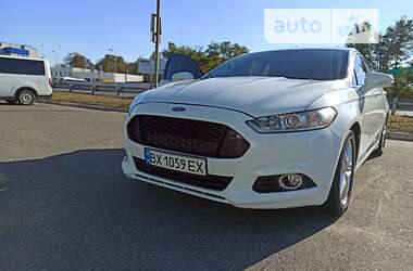 Седан Ford Fusion 2015 в Борисполі