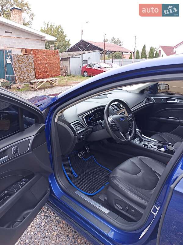 Седан Ford Fusion 2014 в Ватутино