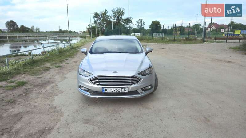 Седан Ford Fusion 2017 в Івано-Франківську