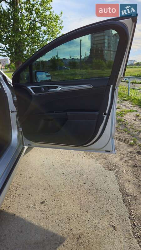 Седан Ford Fusion 2017 в Івано-Франківську