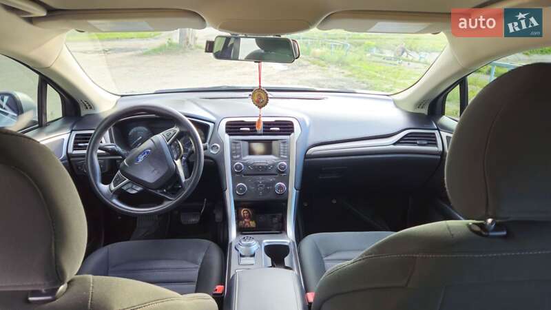 Седан Ford Fusion 2017 в Івано-Франківську
