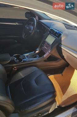 Седан Ford Fusion 2015 в Могилів-Подільському