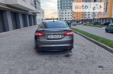 Седан Ford Fusion 2013 в 