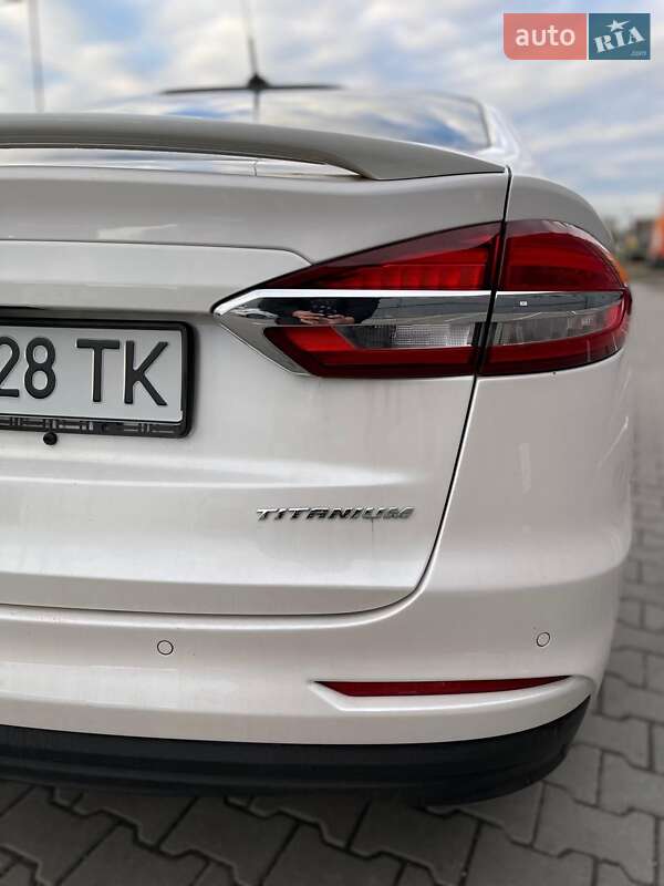 Седан Ford Fusion 2019 в Ивано-Франковске